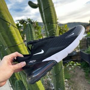 Men’s Nike Air 270 Sneakers #10.5